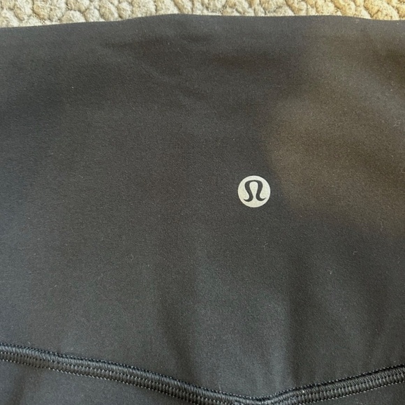 Lululemon Mini Yoga Pants - Picture 5 of 6